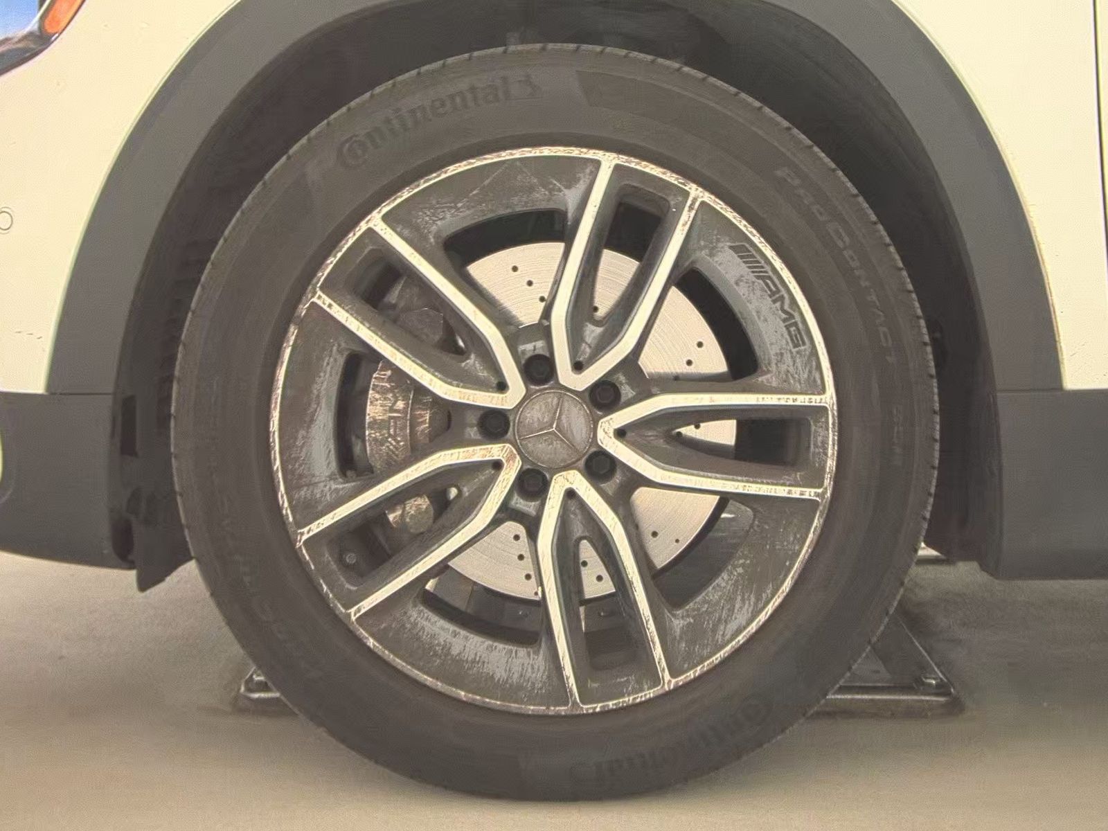 MERCEDES-BENZ GLB-CLASS AMG - 10