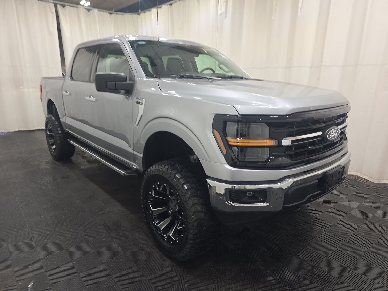 2025 Ford F-150 XLT AWD