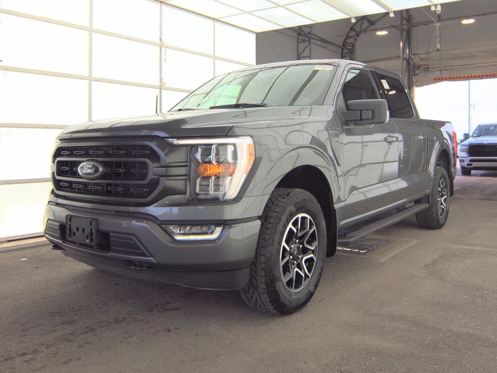 2023 Ford F-150 XLT AWD
