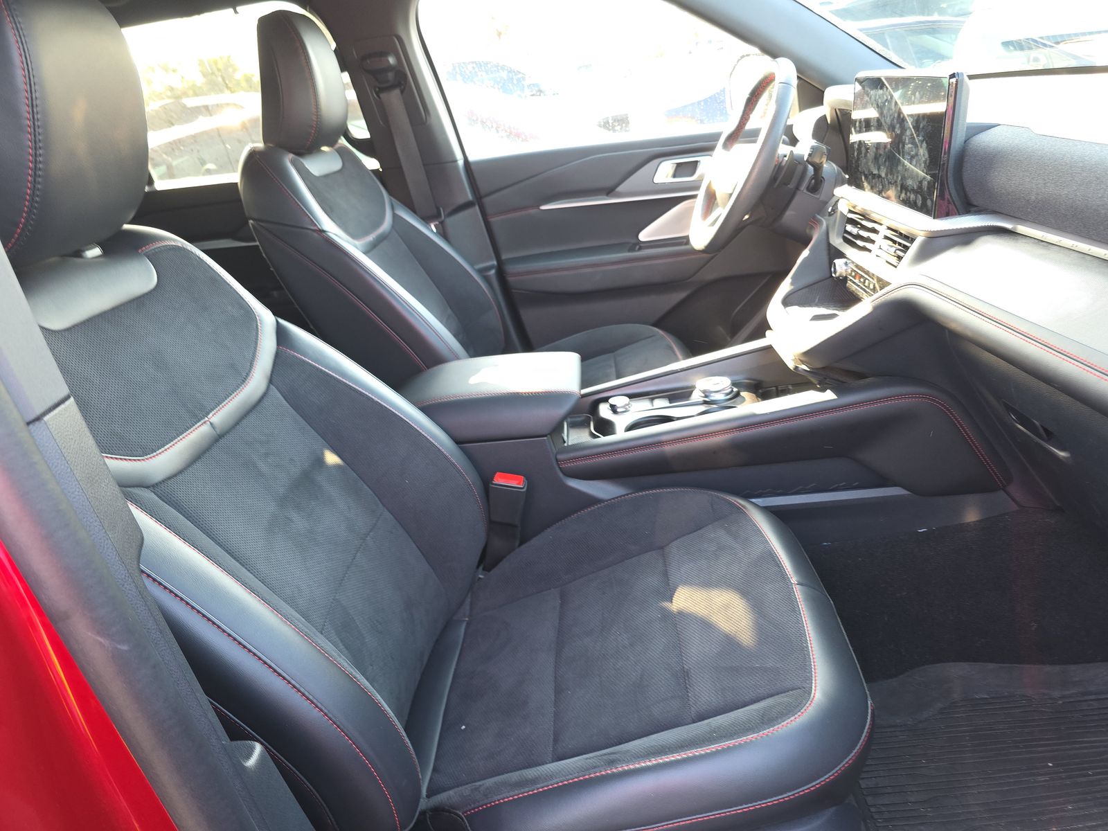 2025 Ford Explorer ST FWD