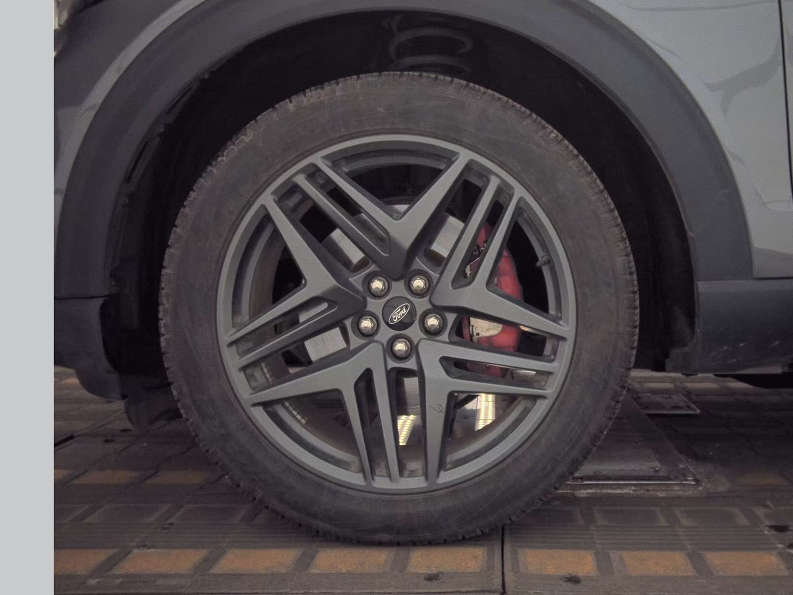 2025 Ford Explorer ST-Line AWD