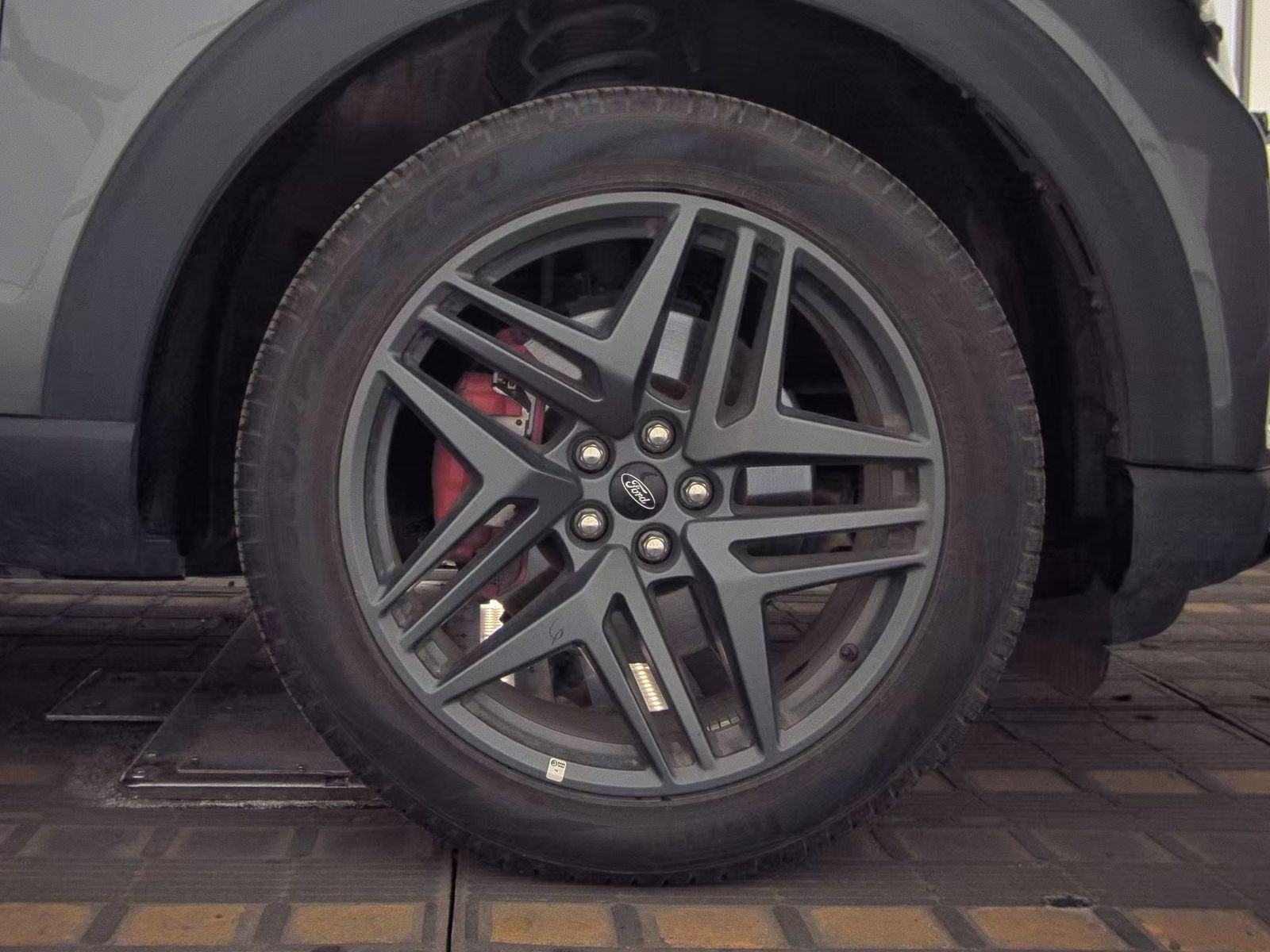 2025 Ford Explorer ST-Line AWD