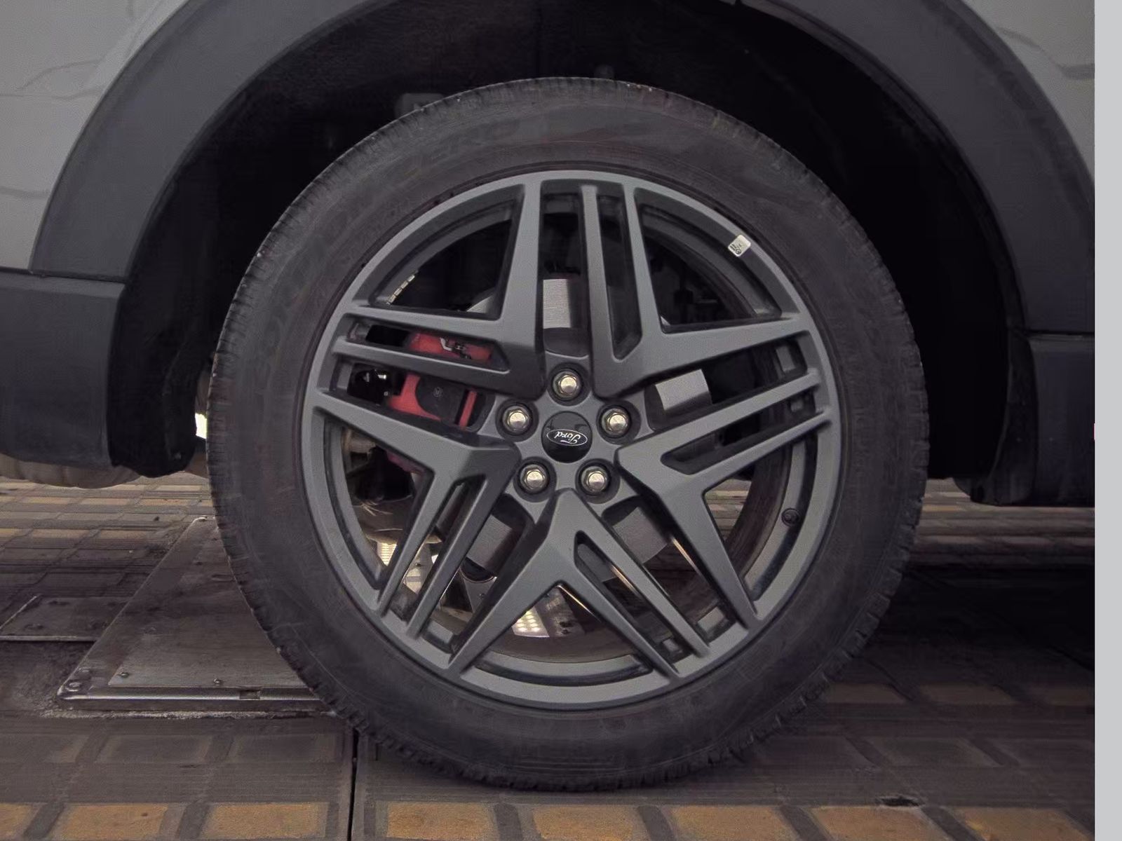 2025 Ford Explorer ST-Line AWD