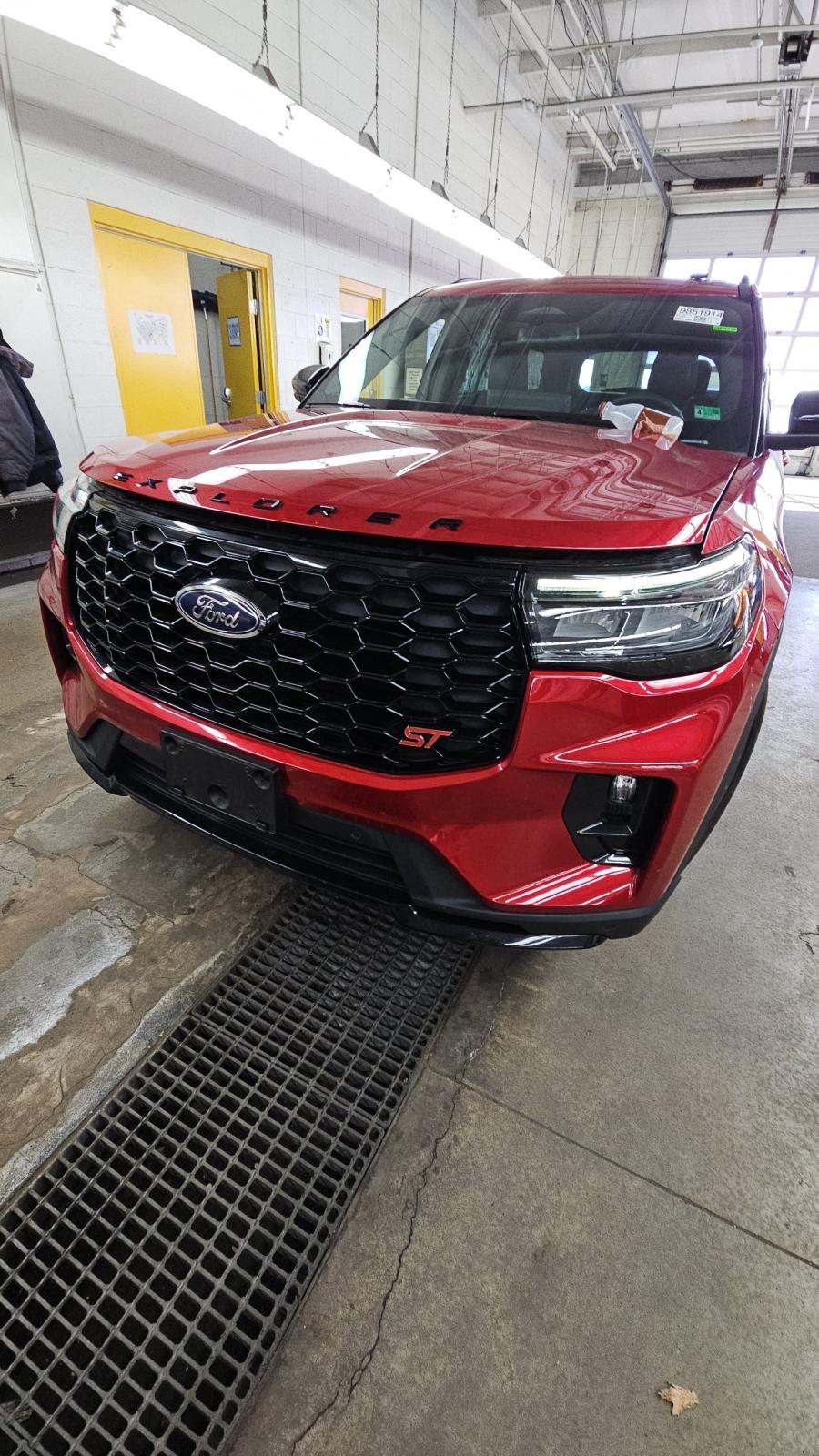 2025 Ford Explorer ST AWD