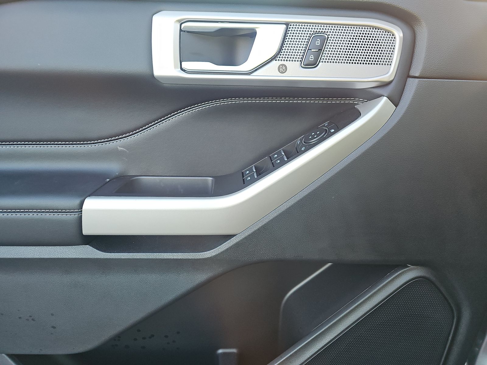 2024 Ford Explorer XLT AWD