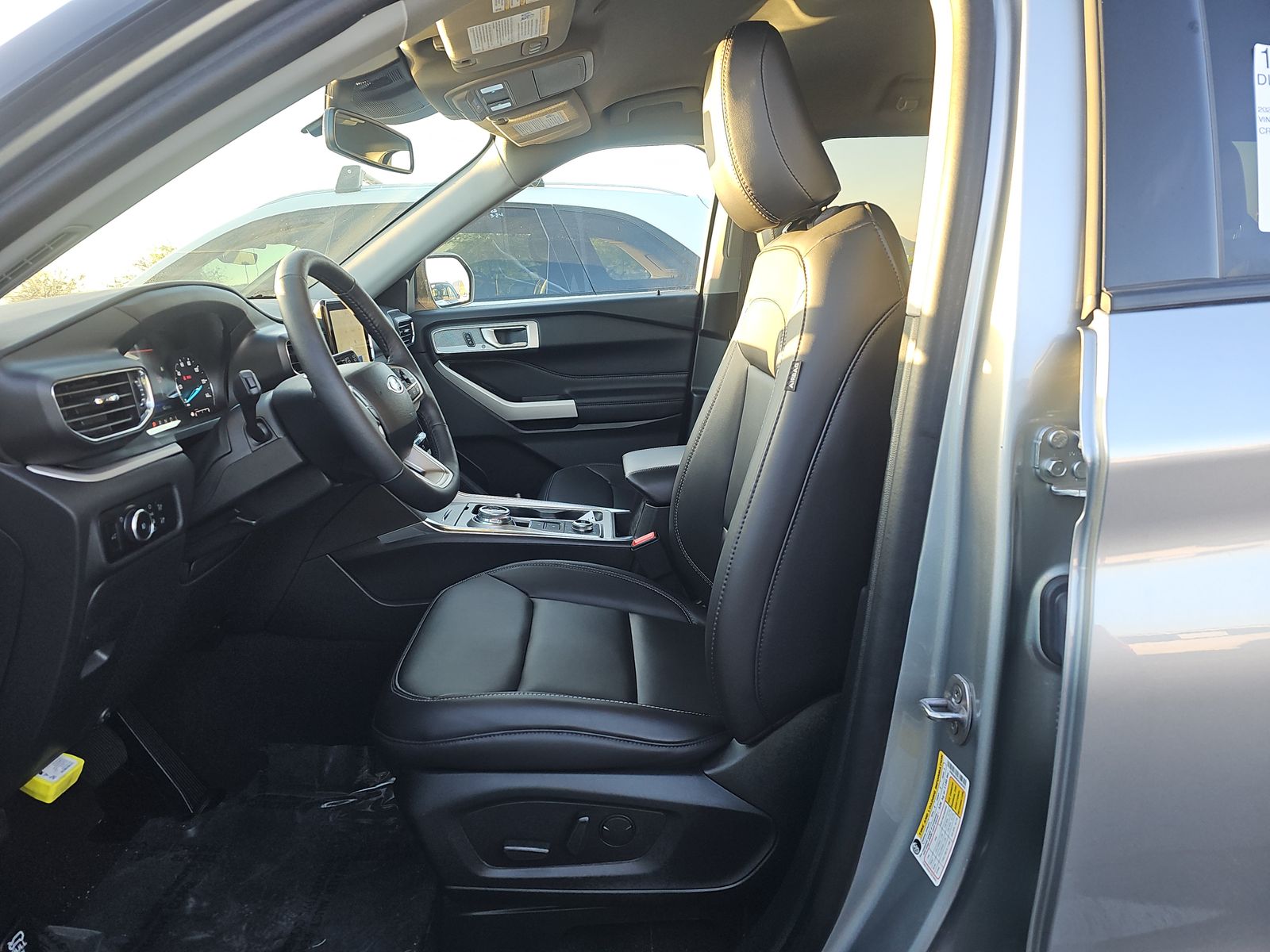 2024 Ford Explorer XLT AWD