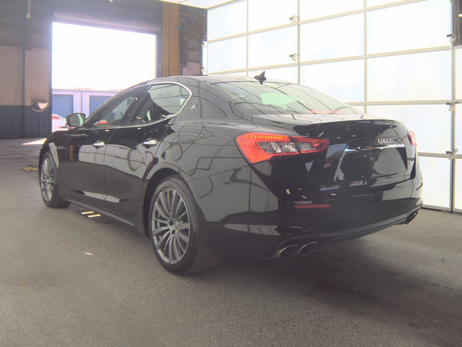 2018 Maserati Ghibli Base FWD