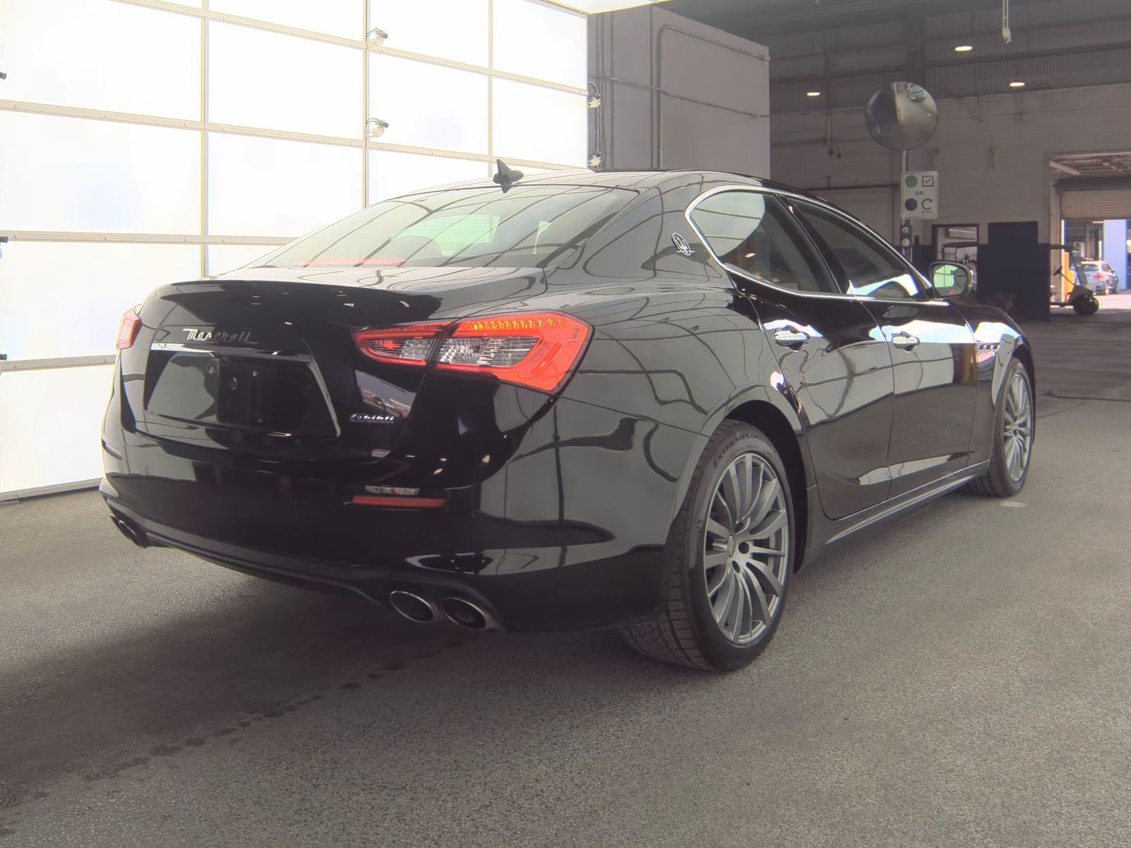 2018 Maserati Ghibli Base FWD