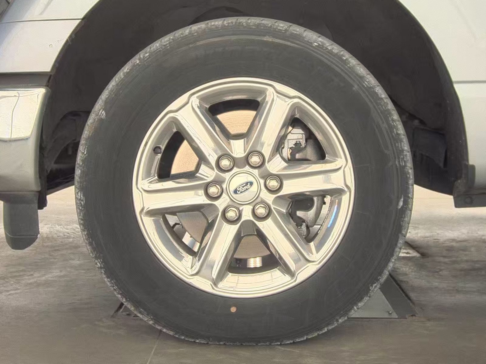 2024 Ford F-150 XLT RWD