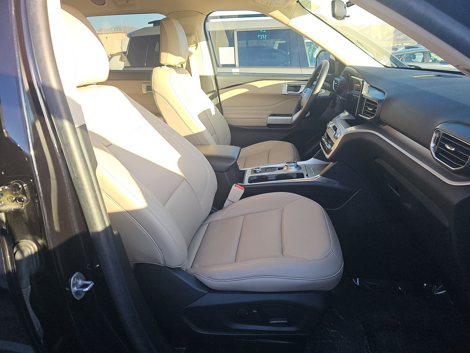 2024 Ford Explorer XLT AWD