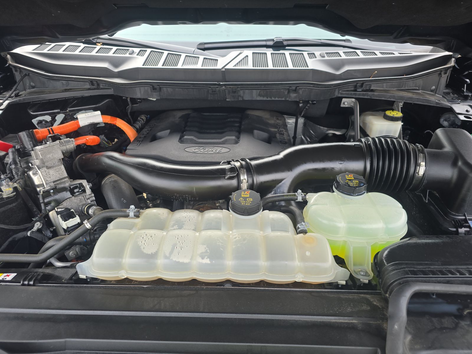 2023 Ford F-150 Hybrid Lariat AWD