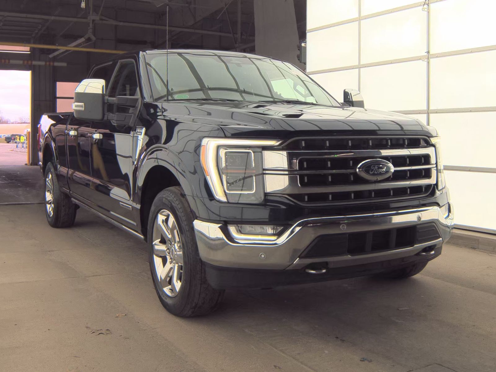 2023 Ford F-150 Hybrid Lariat AWD