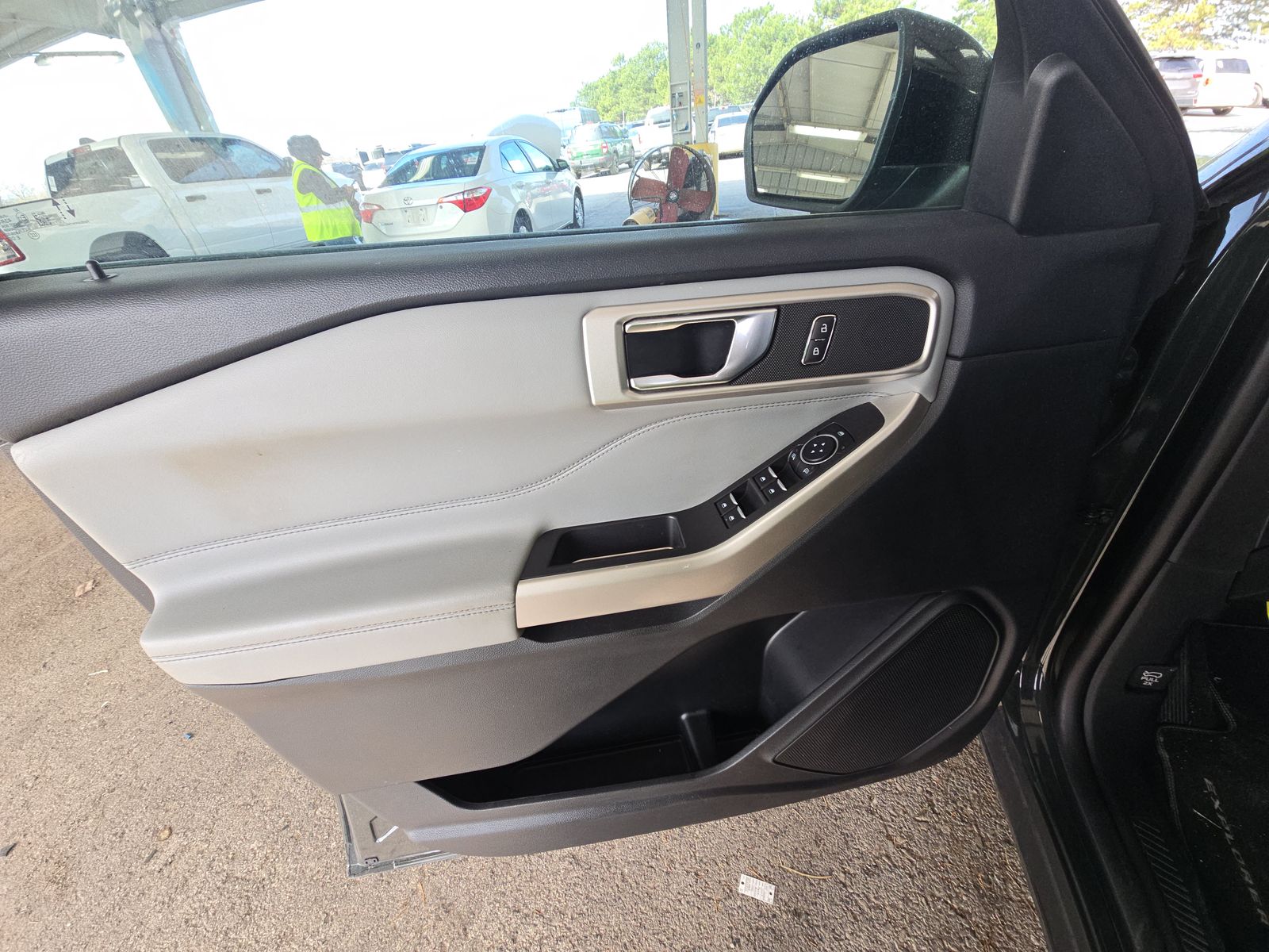 2023 Ford Explorer XLT AWD