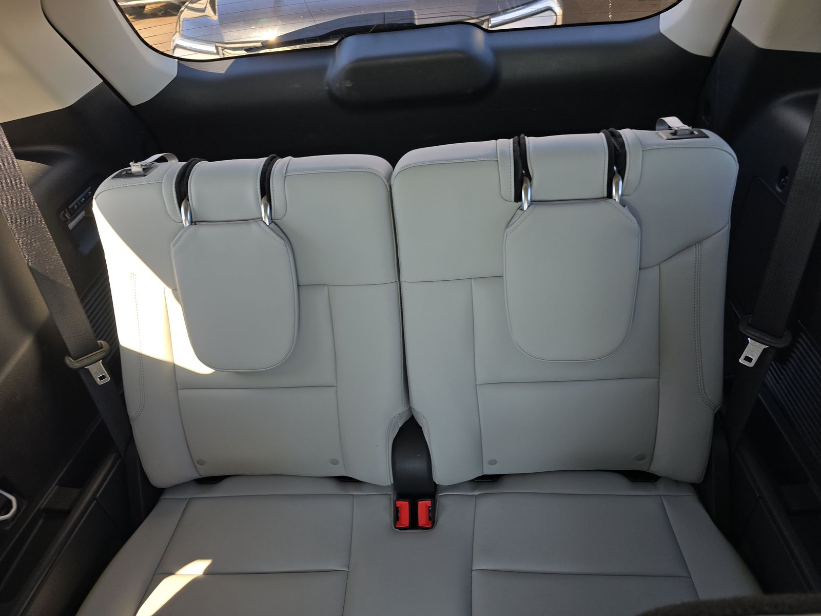 2025 Ford Explorer Platinum AWD