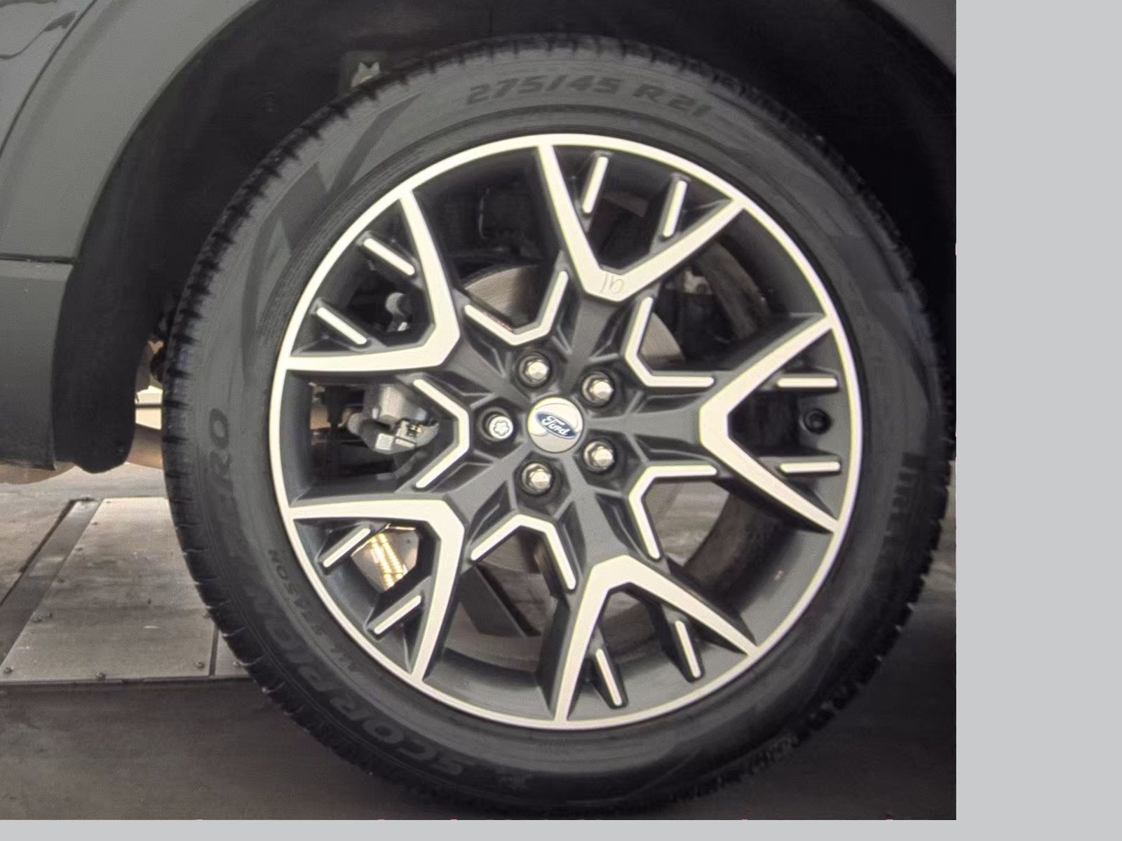 2025 Ford Explorer Platinum AWD