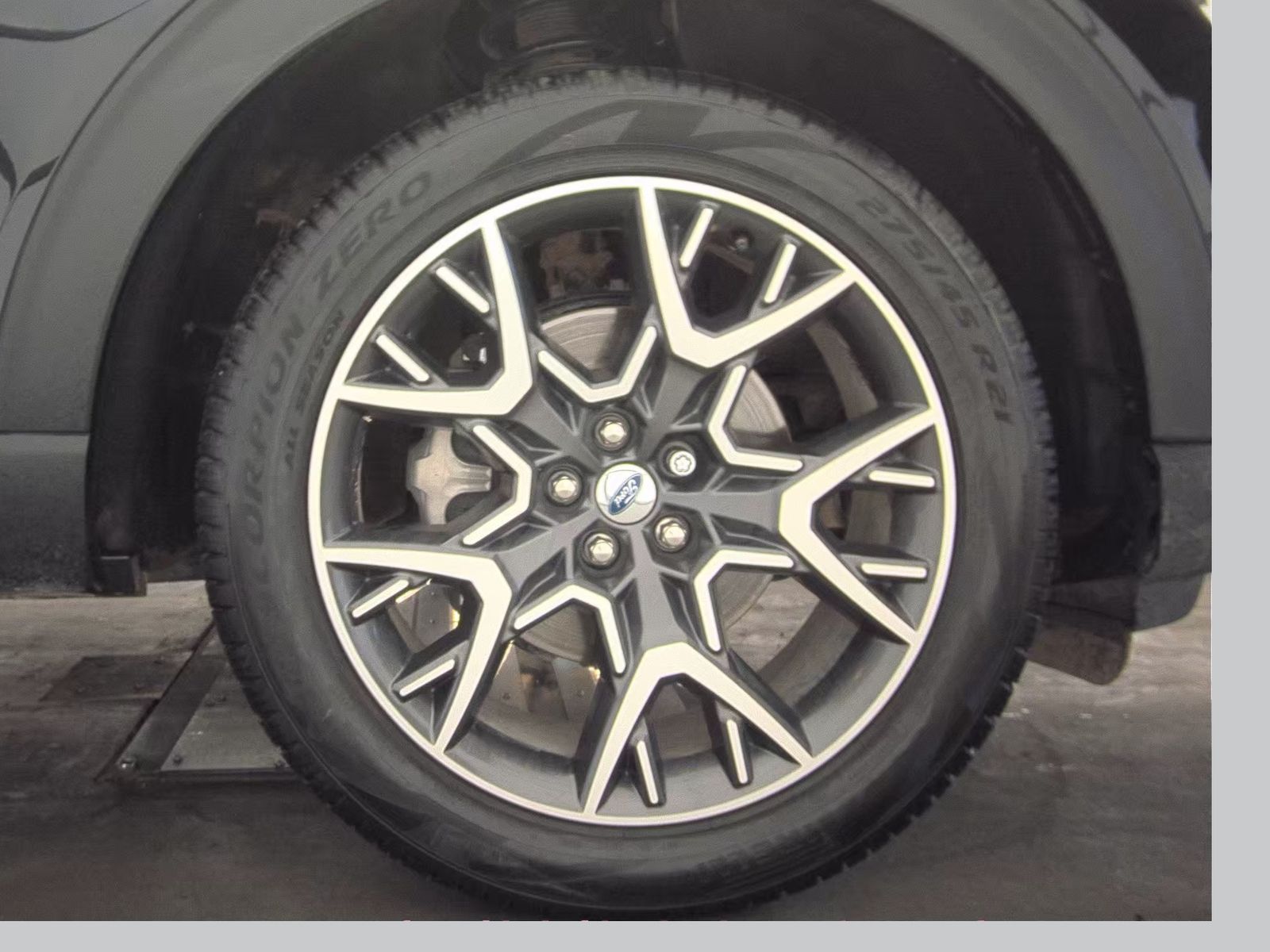 2025 Ford Explorer Platinum AWD