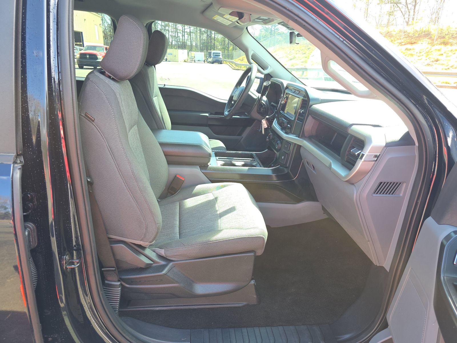 2022 Ford F-150 XL AWD