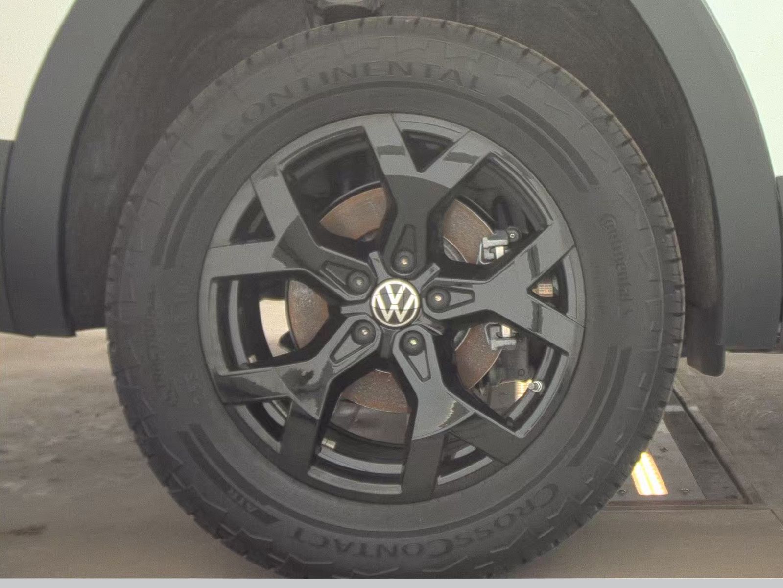 2025 Volkswagen Atlas 2.0T Peak Edition AWD