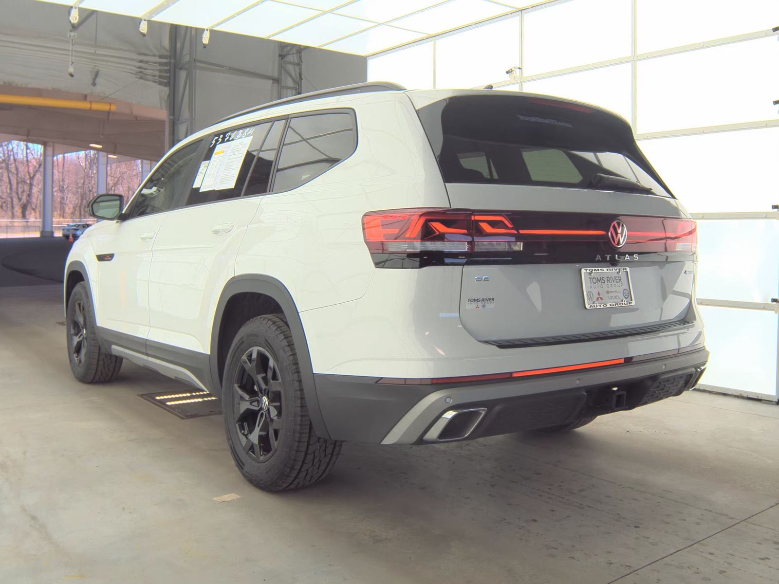 2025 Volkswagen Atlas 2.0T Peak Edition AWD