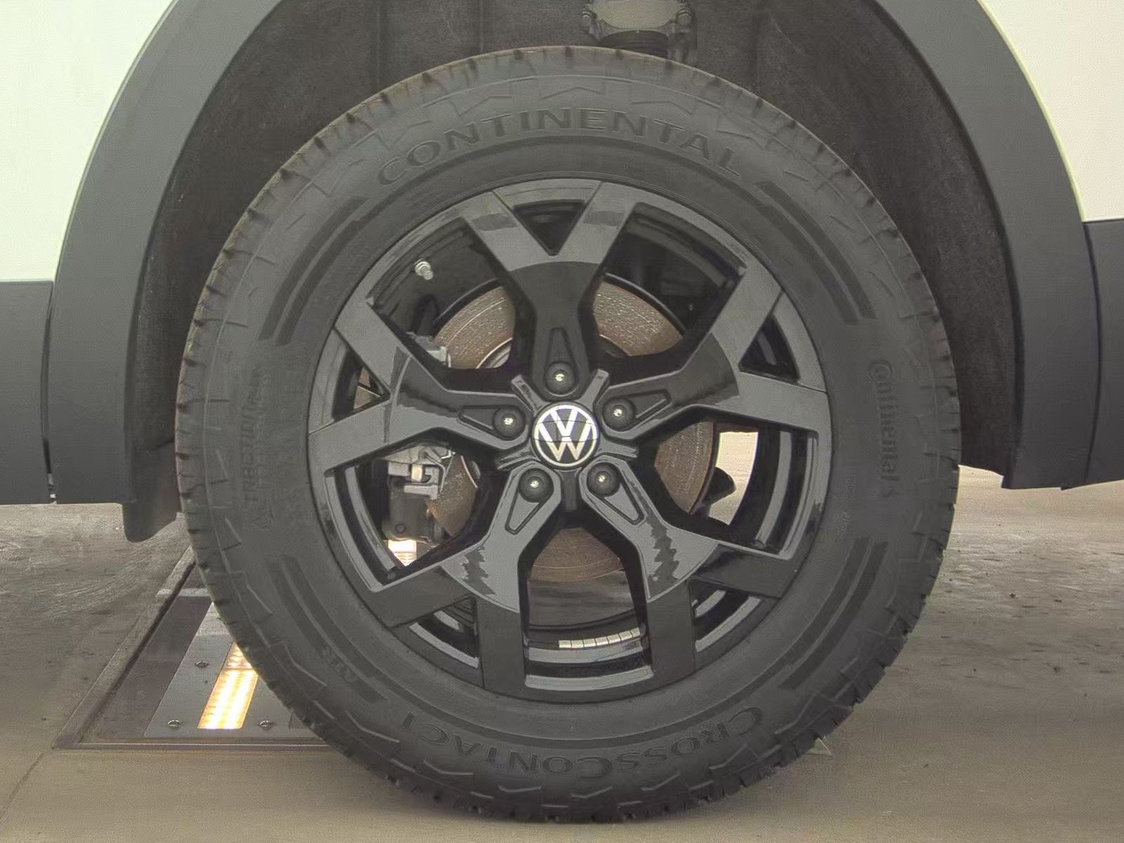 2025 Volkswagen Atlas 2.0T Peak Edition AWD