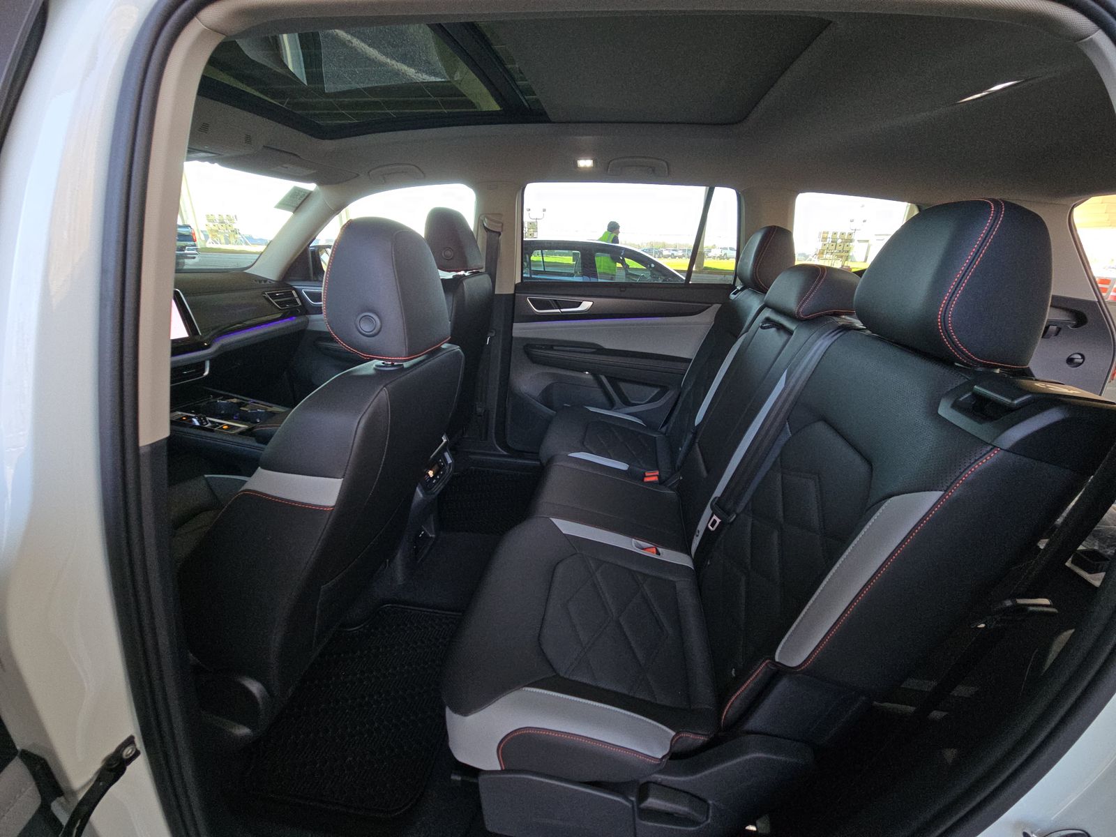 2025 Volkswagen Atlas 2.0T Peak Edition AWD