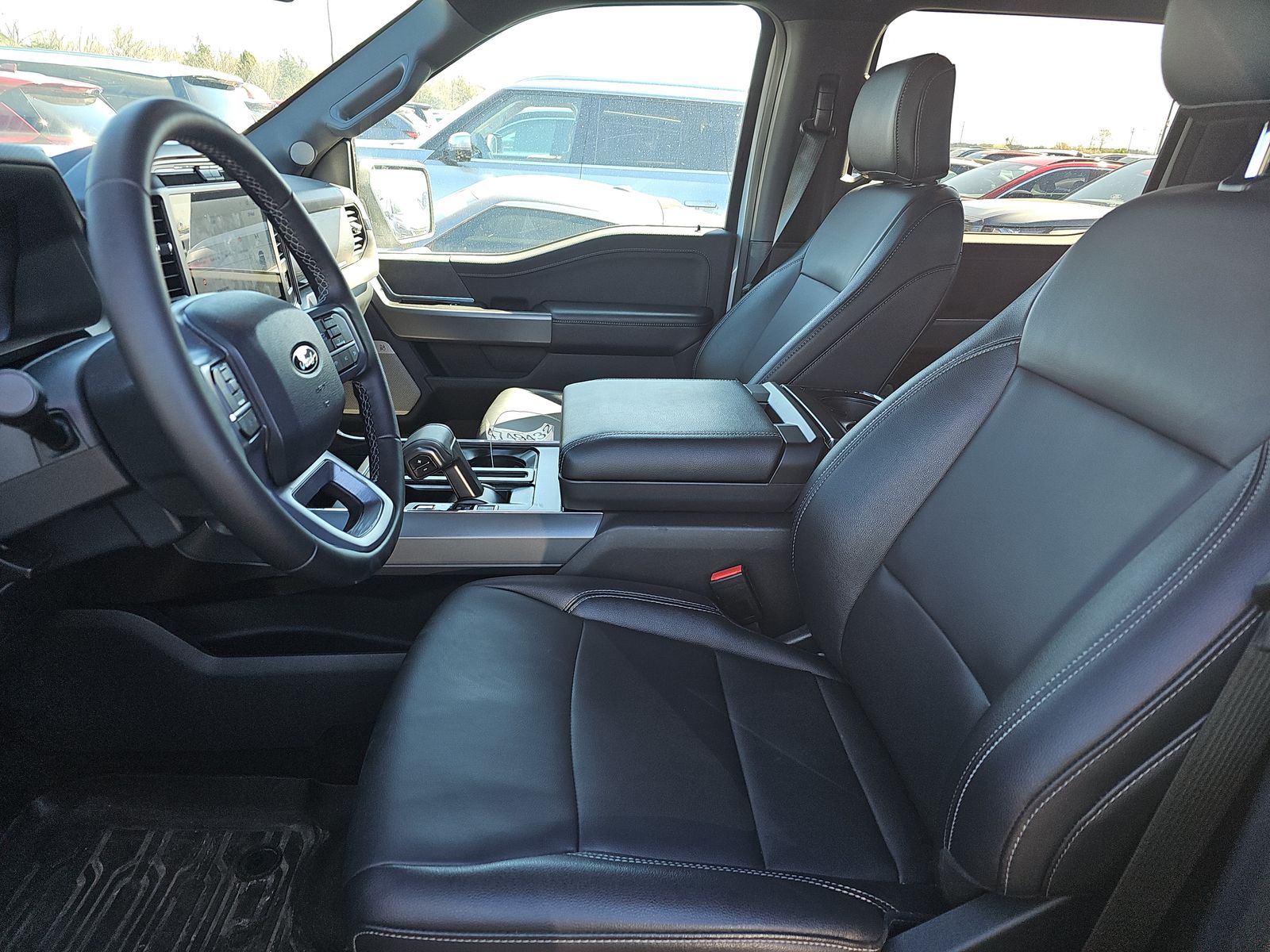 2025 Ford F-150 XLT AWD