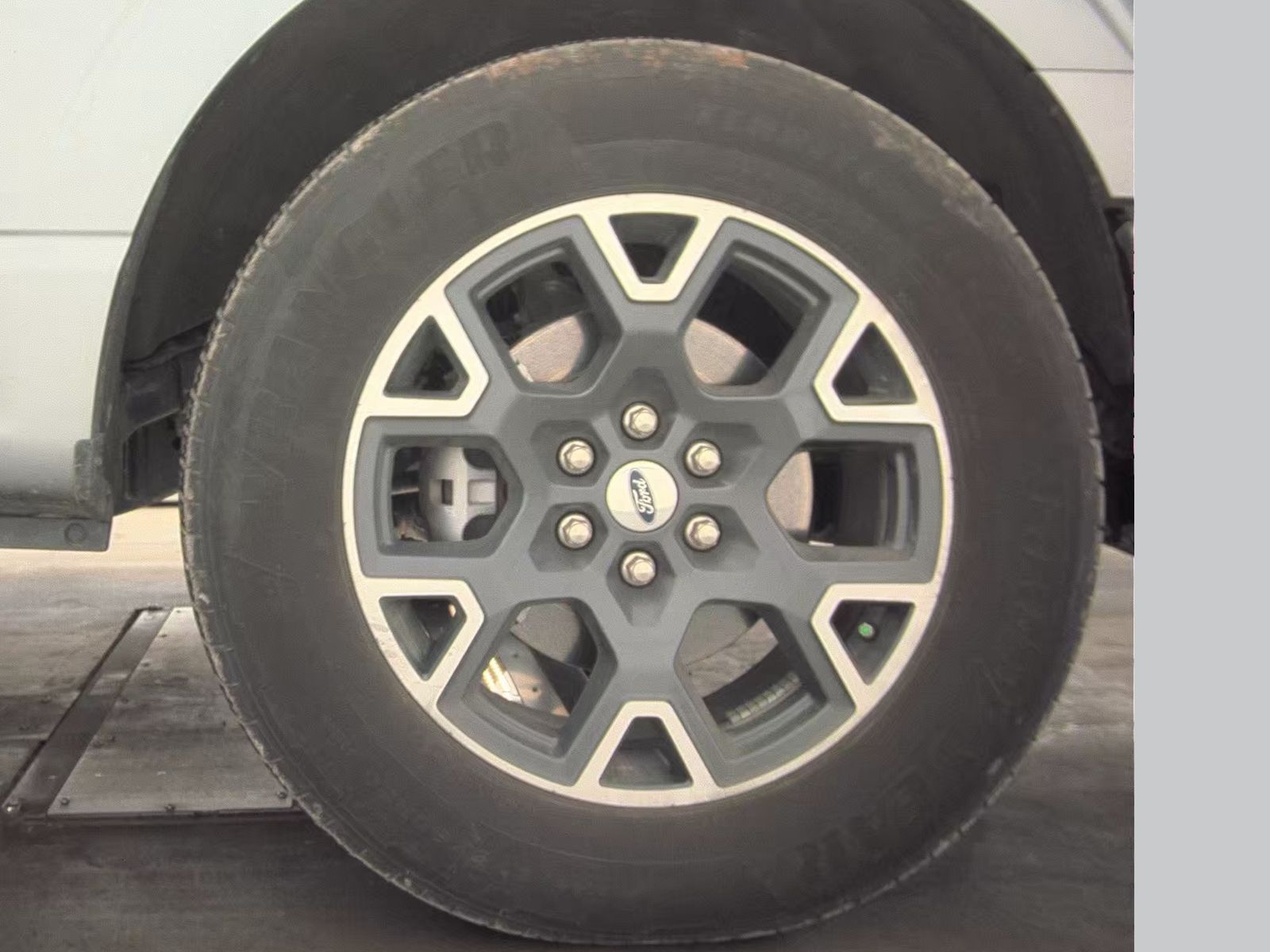 2025 Ford F-150 STX RWD