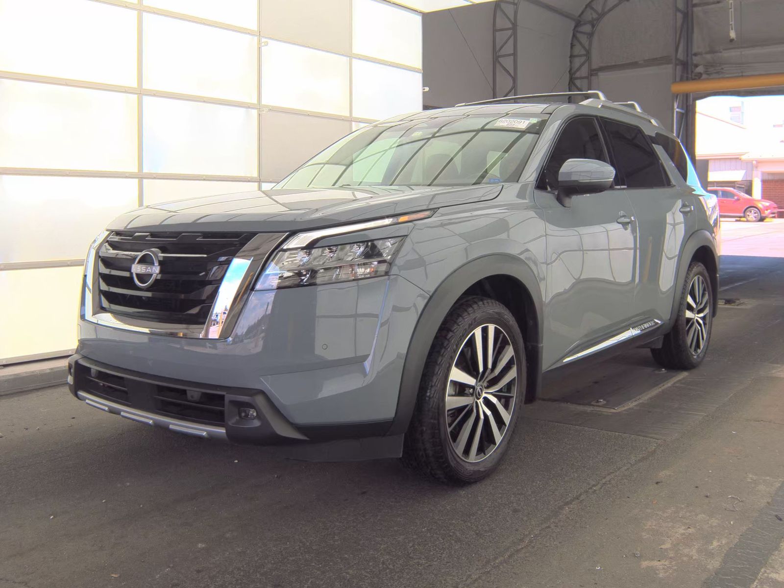 2023 Nissan Pathfinder Platinum AWD