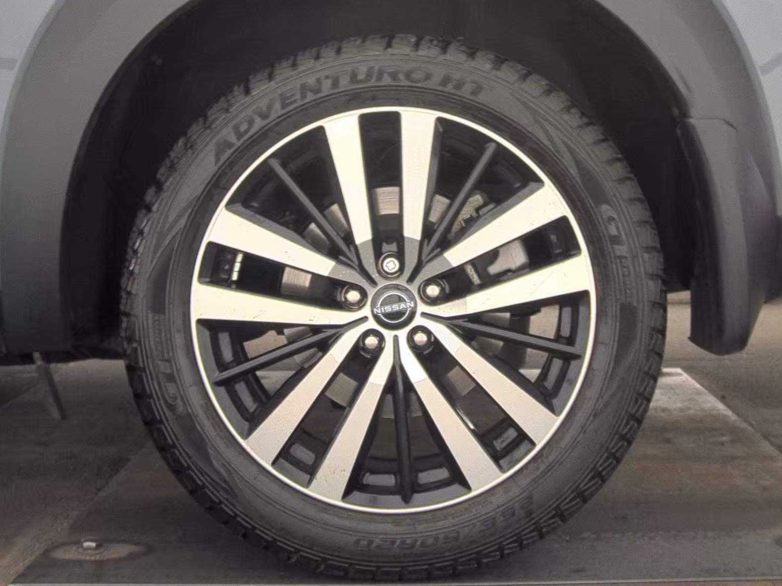 2023 Nissan Pathfinder Platinum AWD