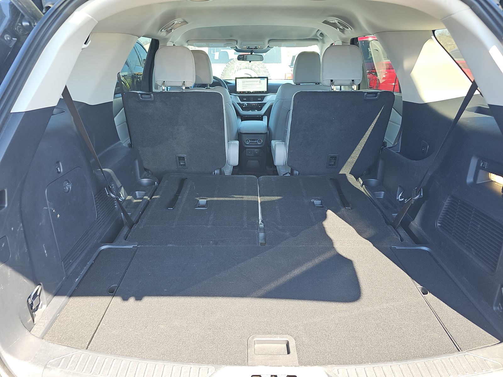 2025 Ford Explorer Active AWD