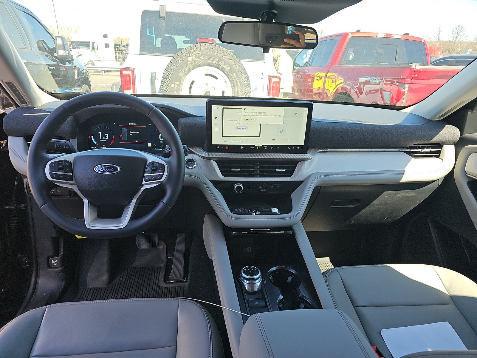 2025 Ford Explorer Active AWD