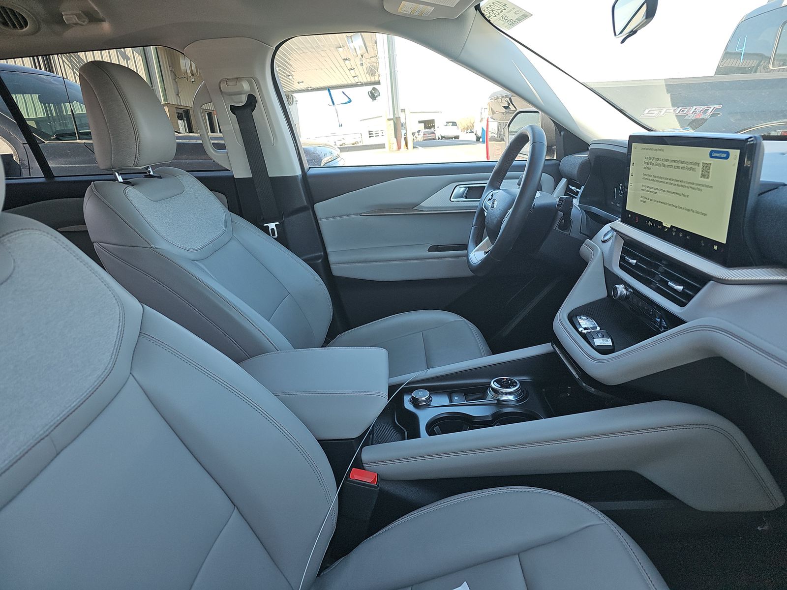 2025 Ford Explorer Active AWD