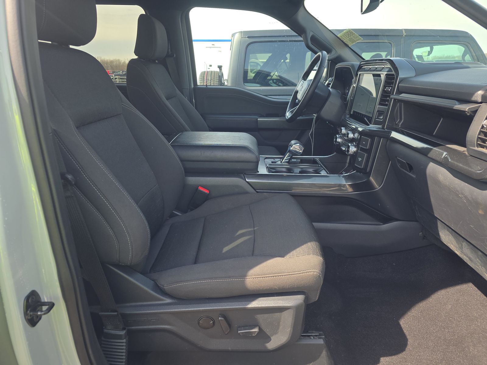 2023 Ford F-150 Hybrid XLT AWD