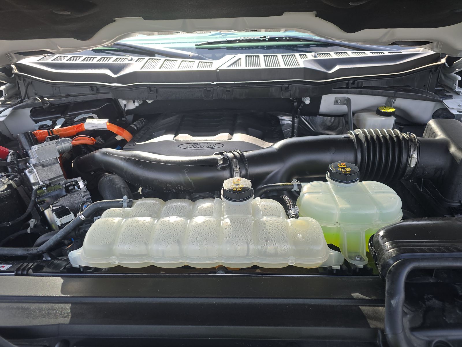 2023 Ford F-150 Hybrid XLT AWD