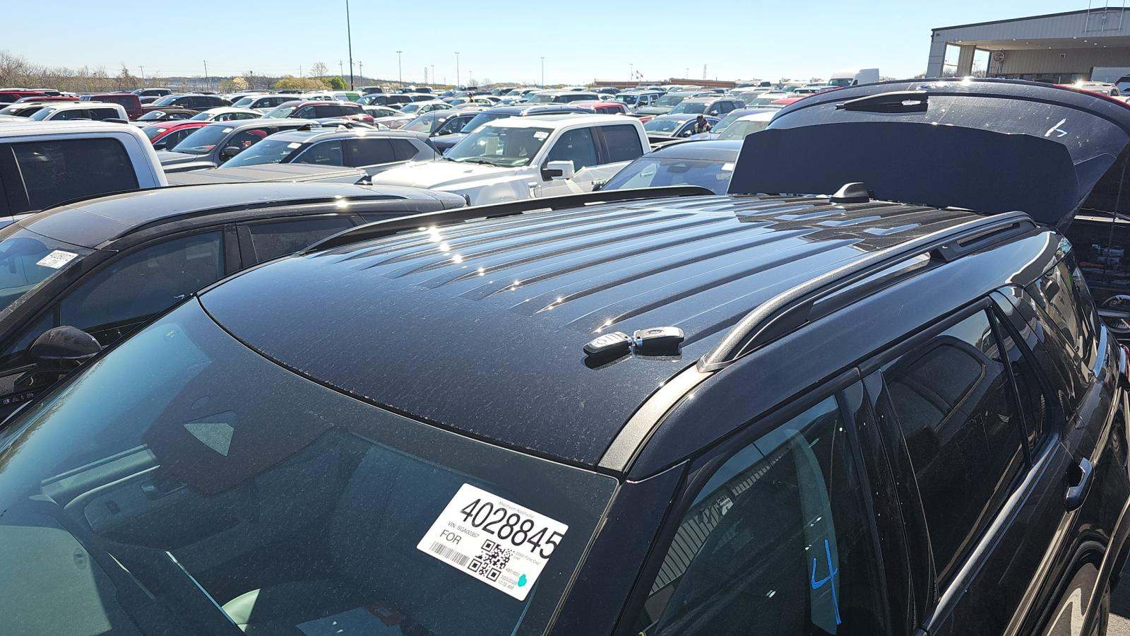 2025 Ford Explorer Active AWD