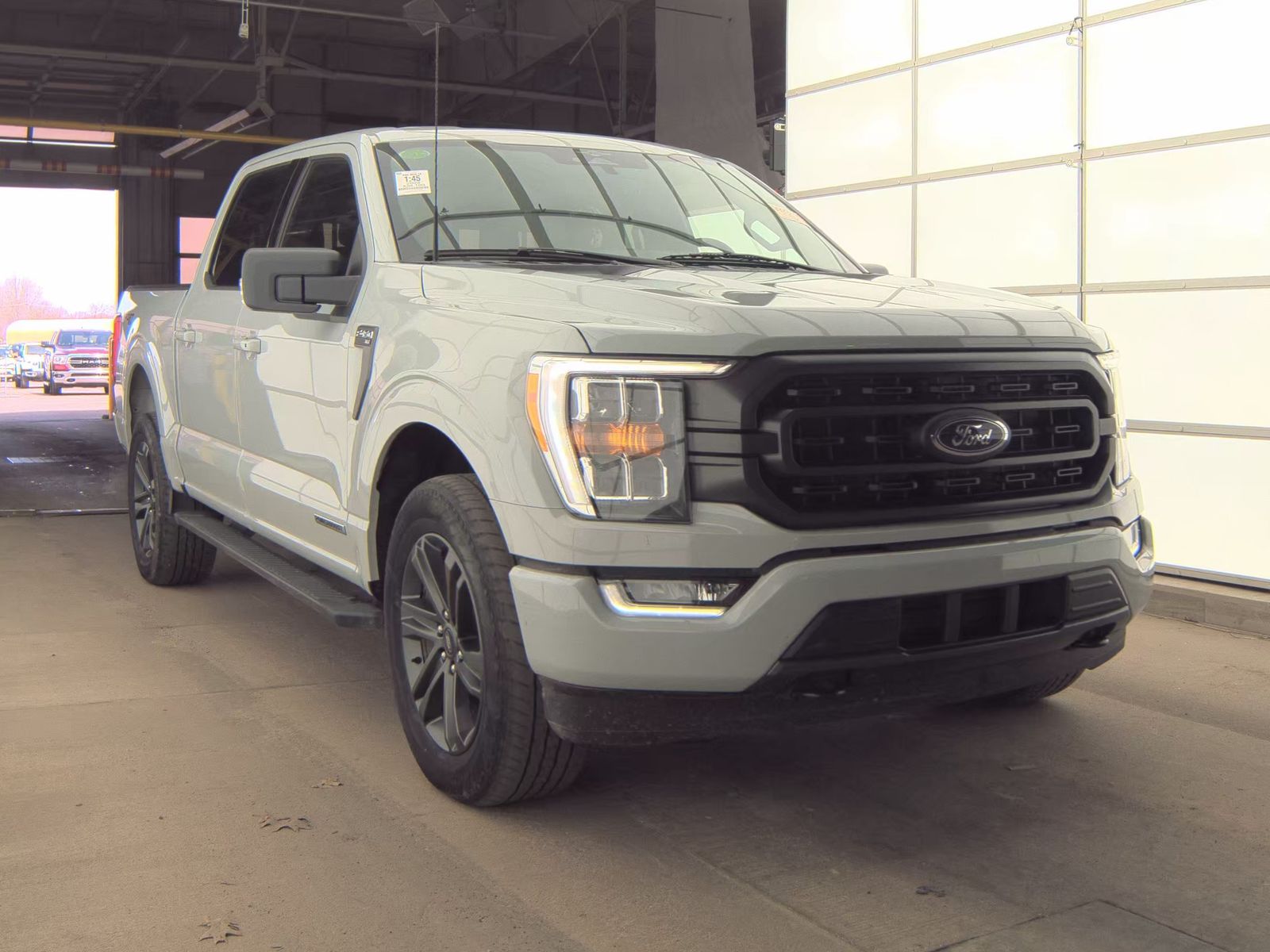 2023 Ford F-150 Hybrid XLT AWD