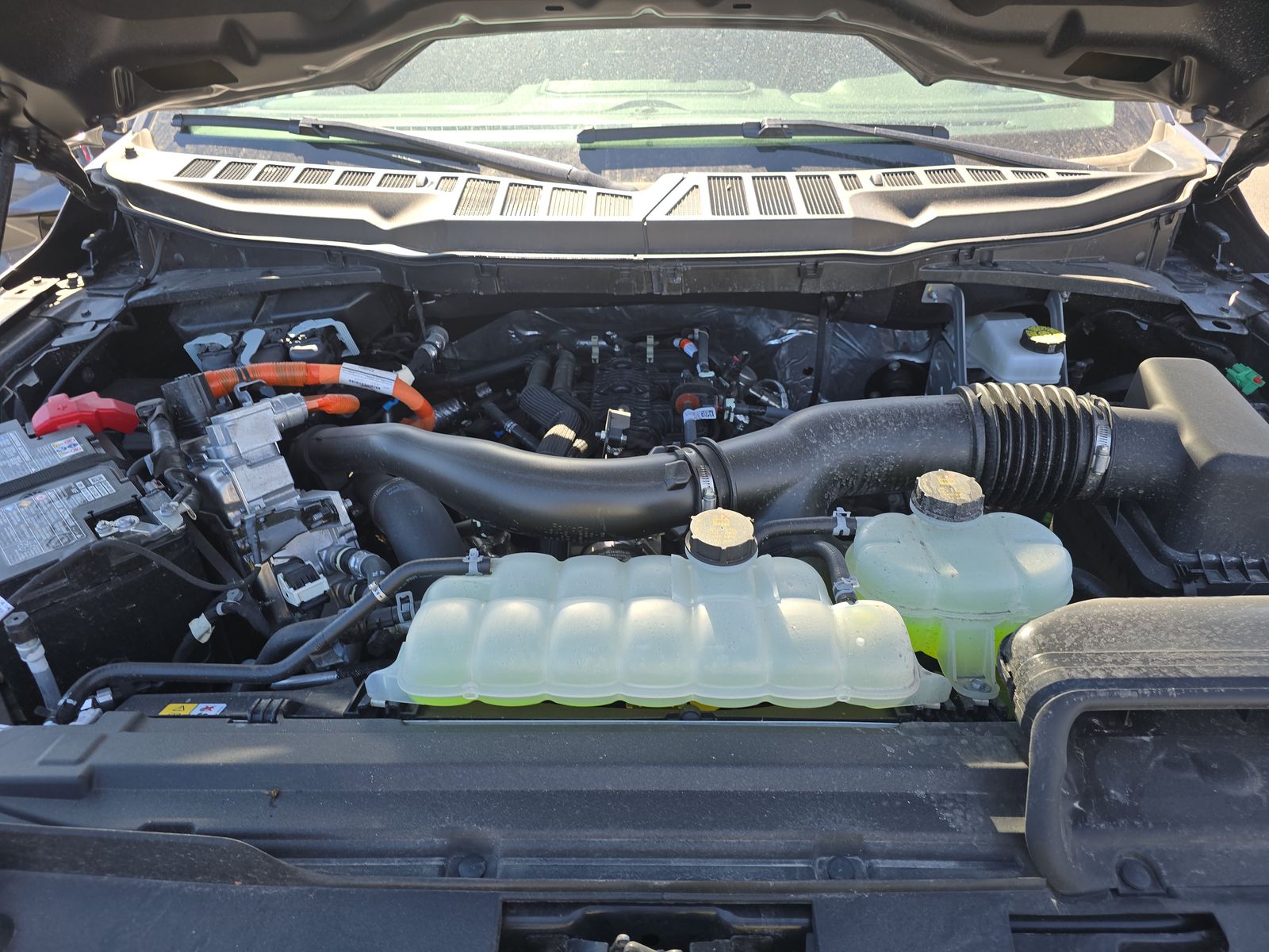 2025 Ford F-150 Hybrid XLT AWD