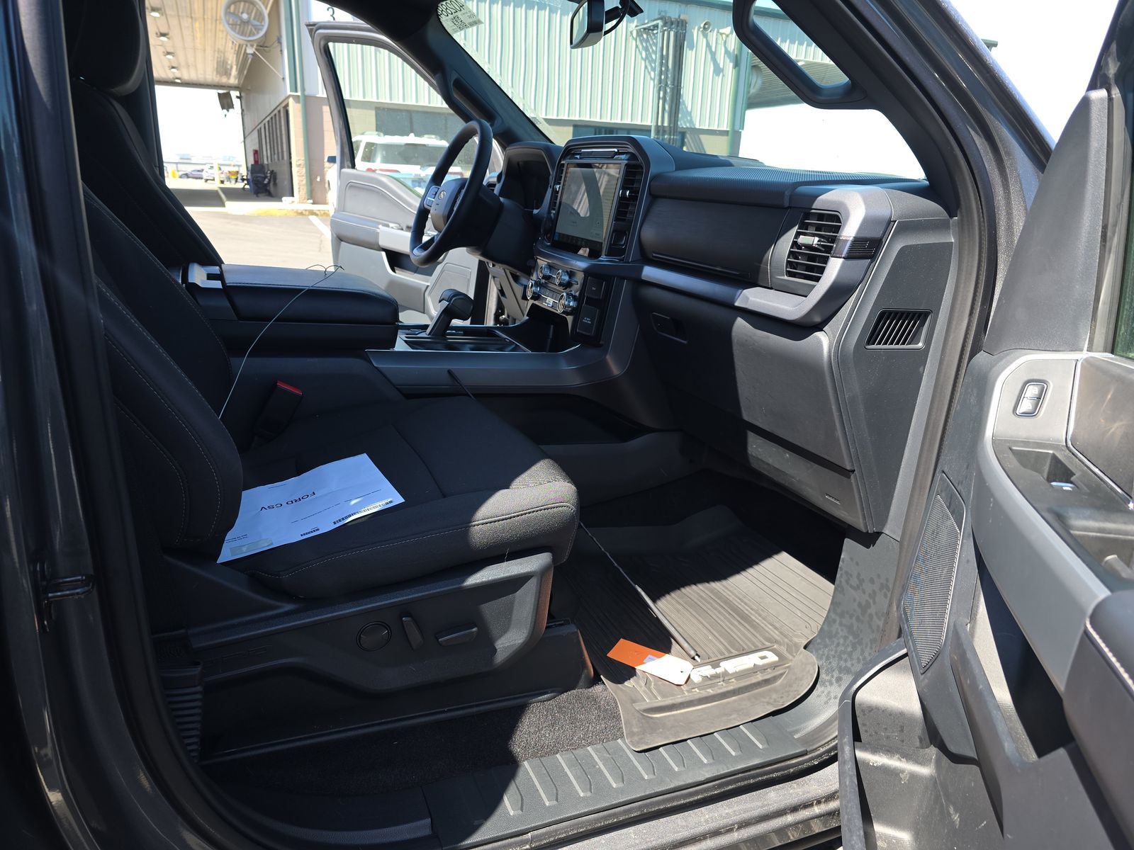 2025 Ford F-150 XLT AWD