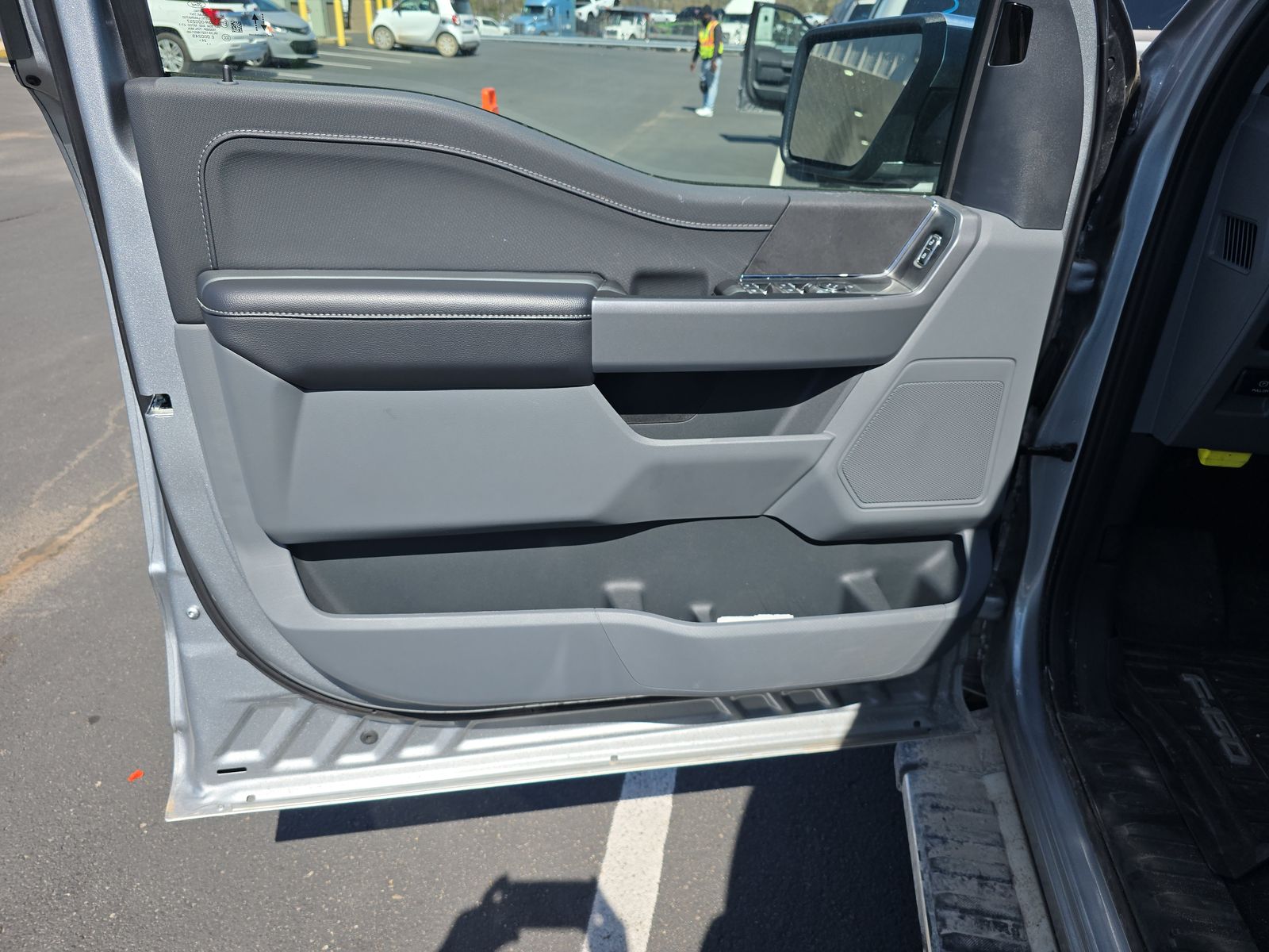 2025 Ford F-150 XLT AWD