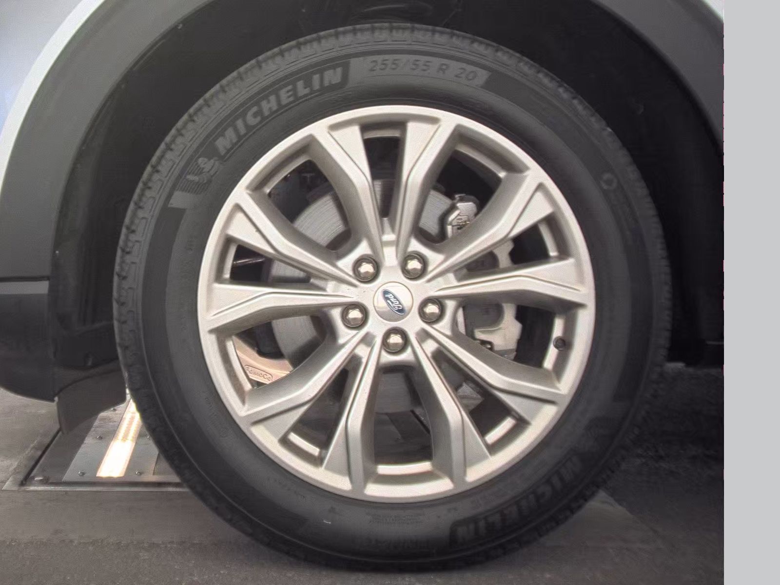 2024 Ford Explorer XLT AWD