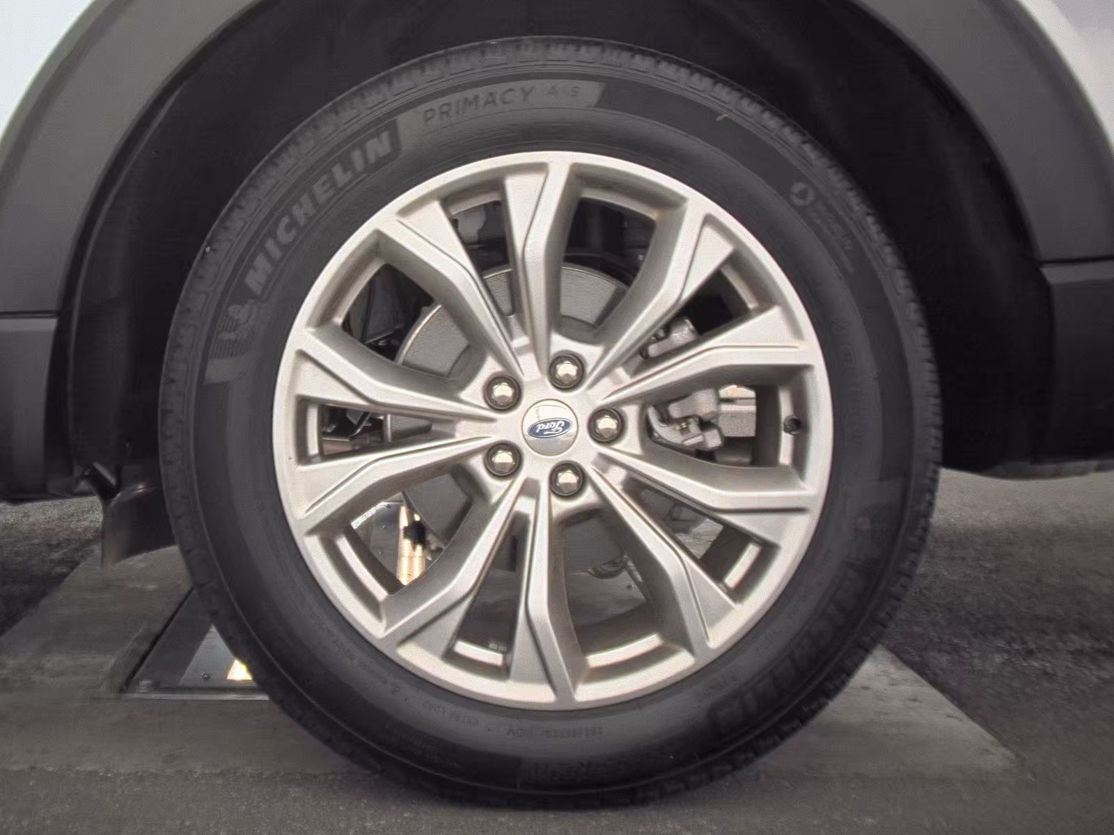 2024 Ford Explorer XLT AWD