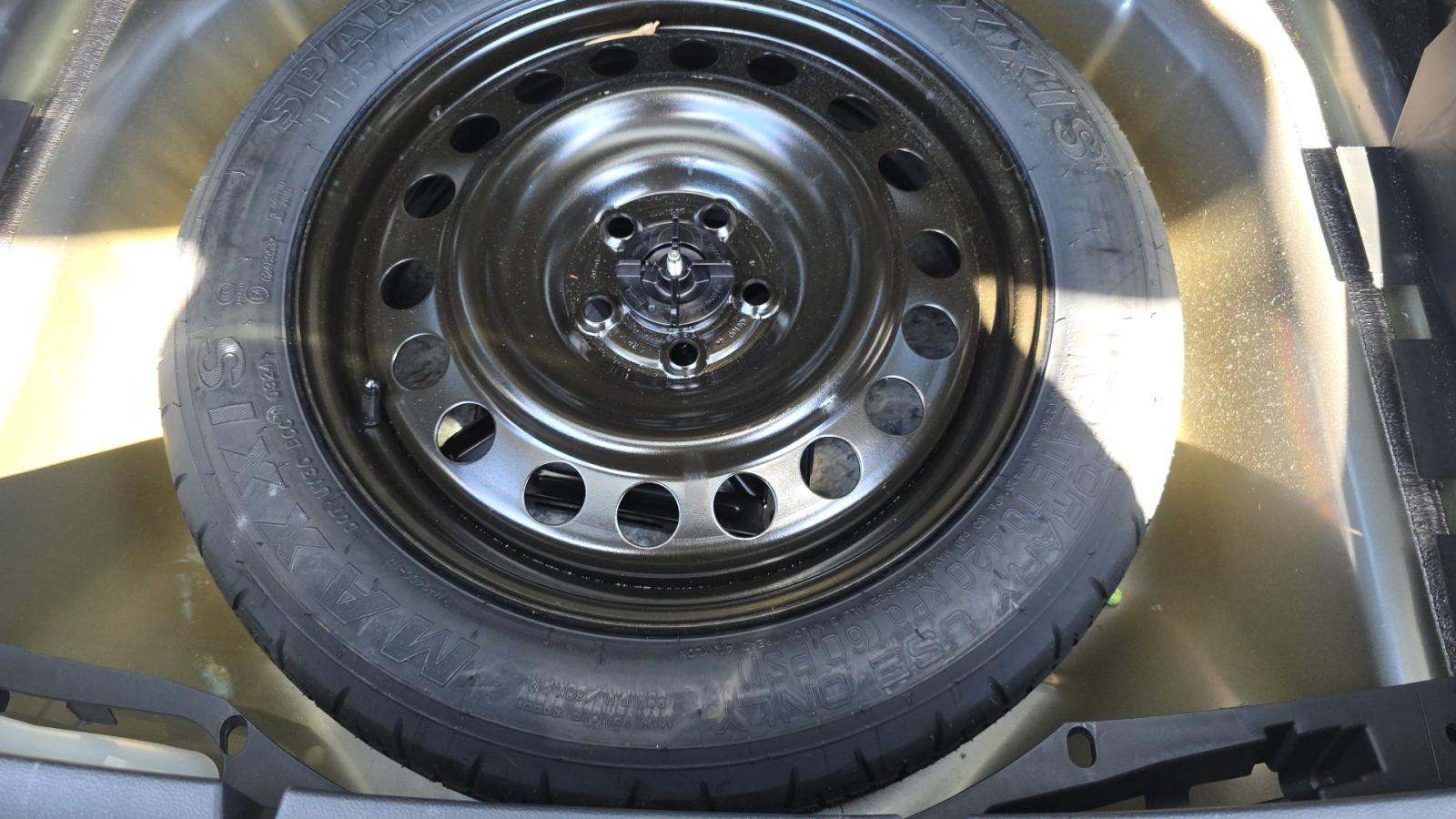 2025 Ford Explorer Active AWD