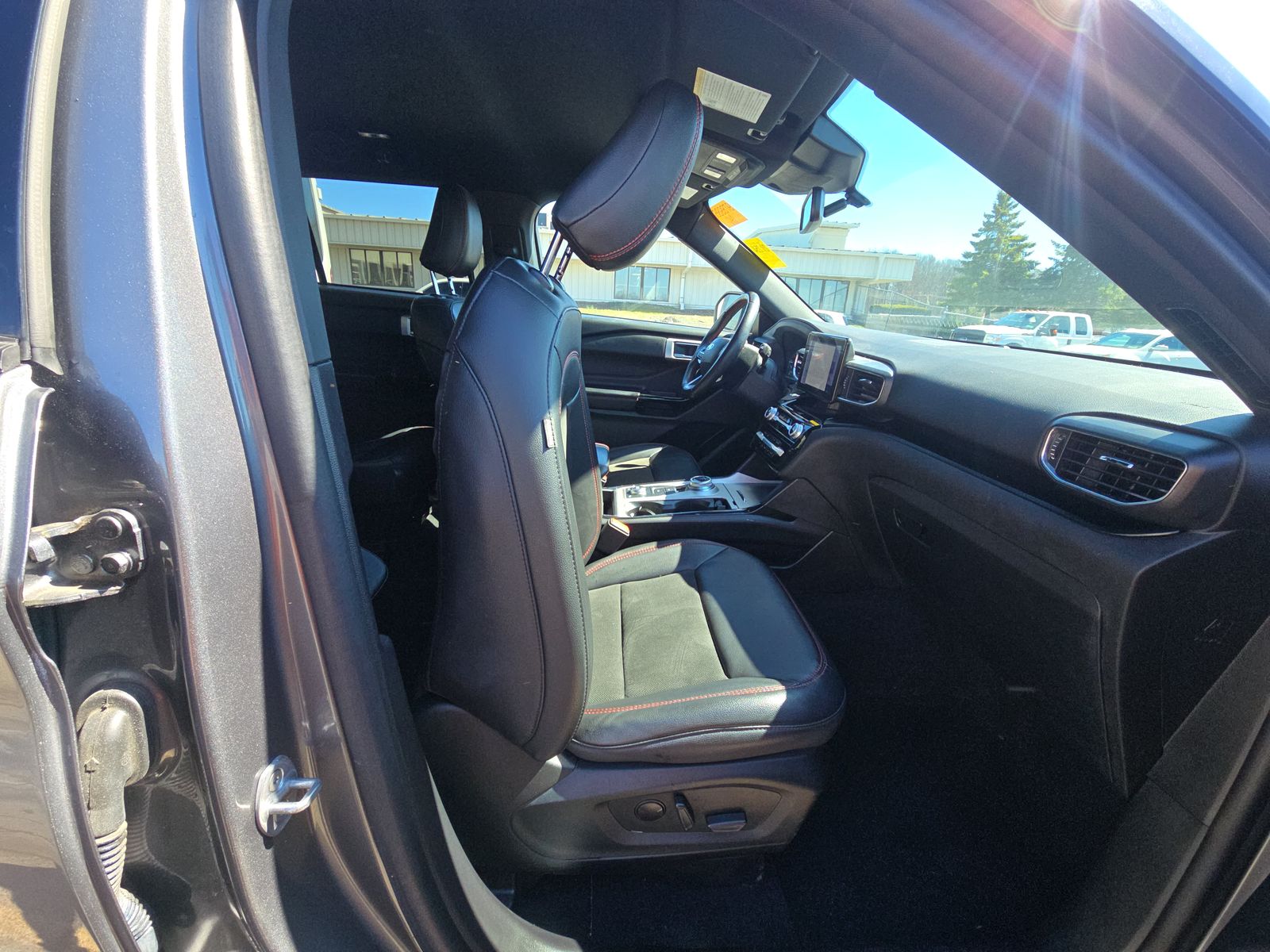 2022 Ford Explorer ST-Line AWD