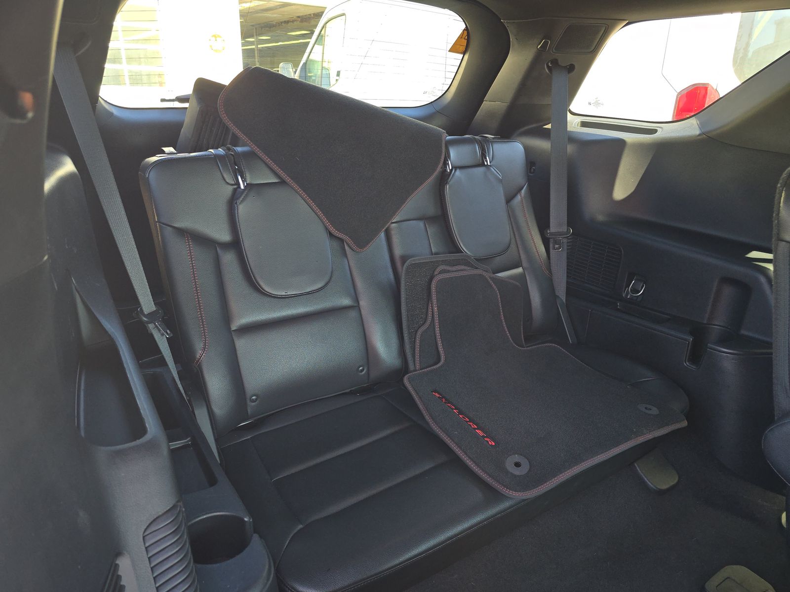 2022 Ford Explorer ST-Line AWD