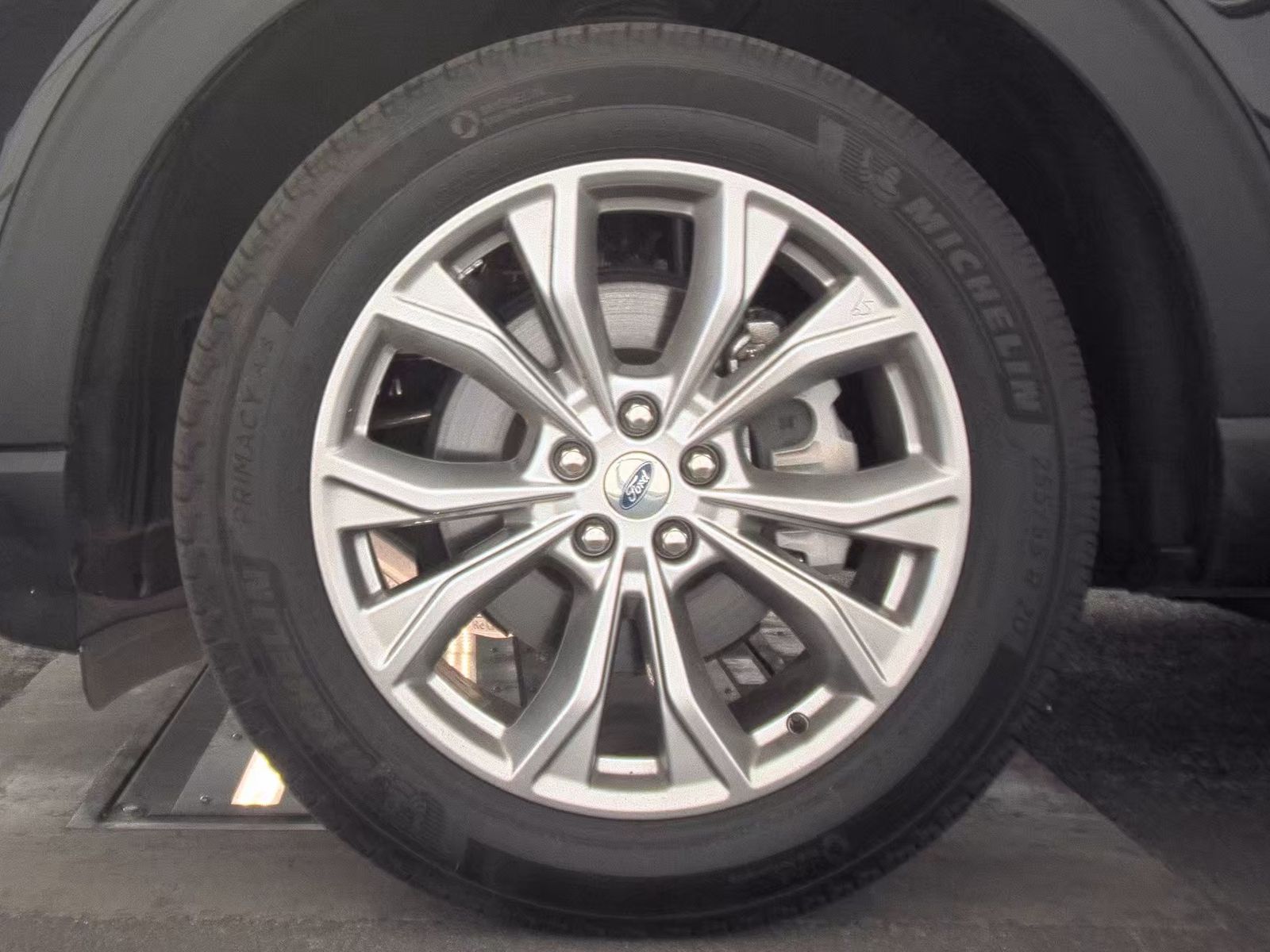 2024 Ford Explorer XLT AWD