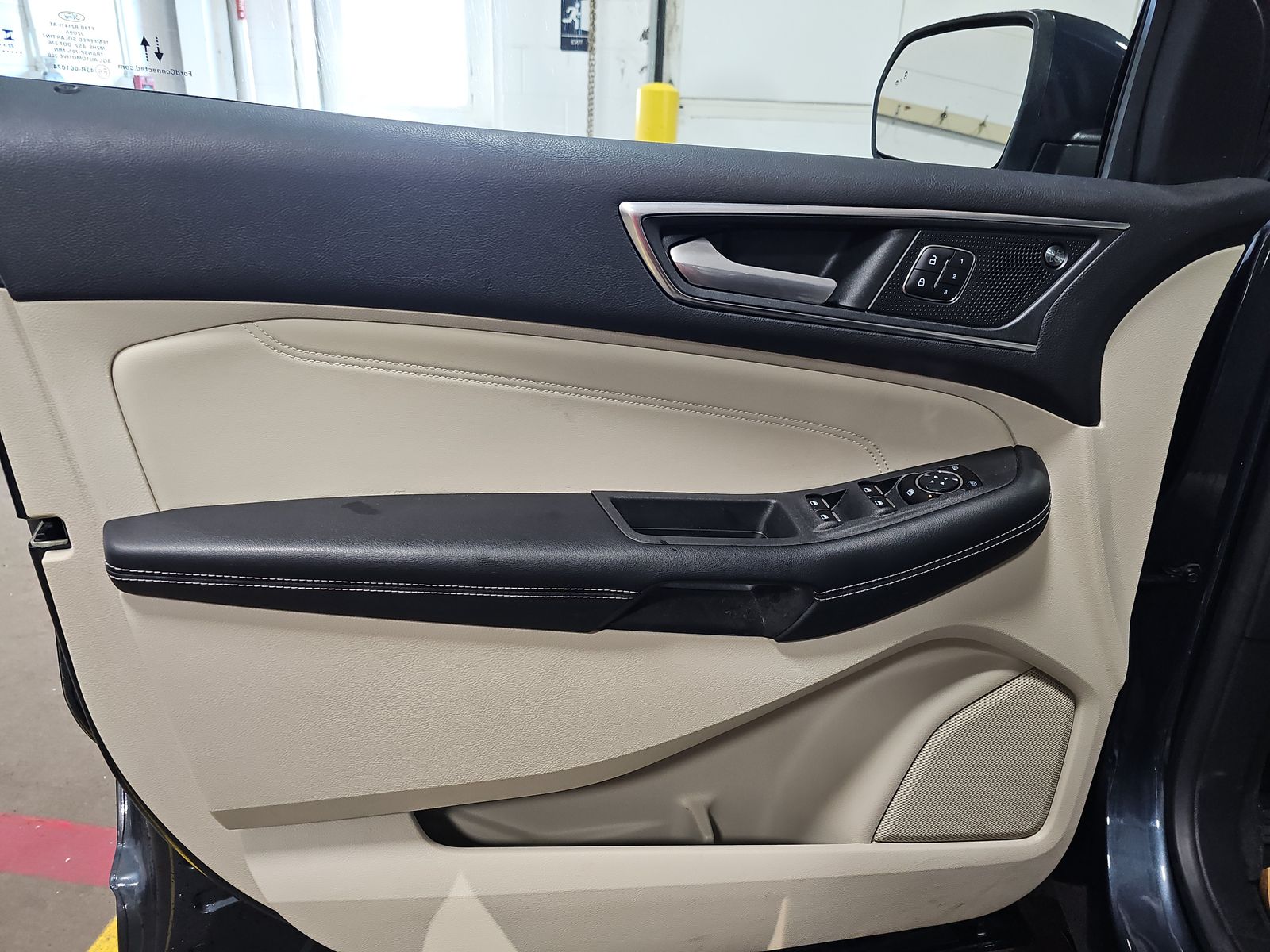 2022 Ford Edge Titanium AWD