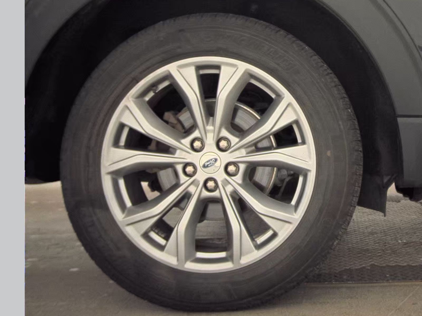 2023 Ford Explorer XLT AWD