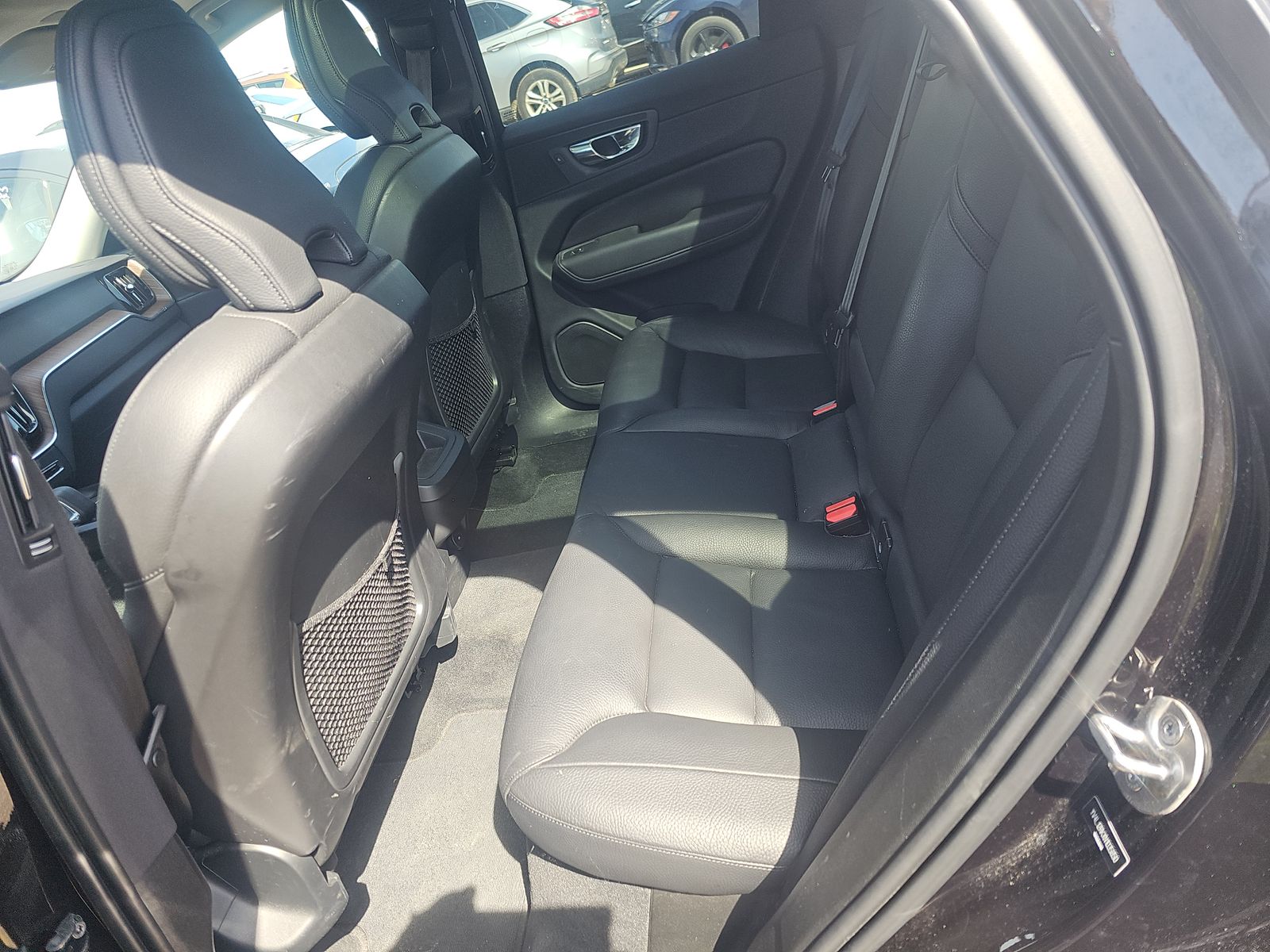 2022 Volvo XC60 B5 Momentum AWD