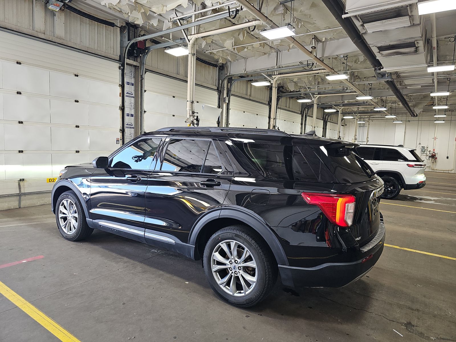 2023 Ford Explorer XLT AWD