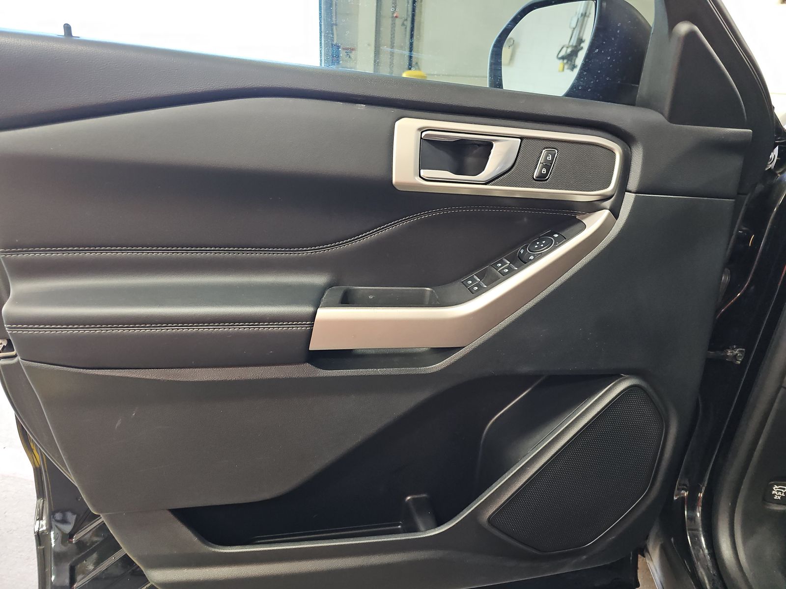 2023 Ford Explorer XLT AWD